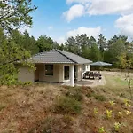 Micke - 3-2km From The Sea By Interhome