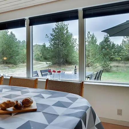 Micke - 3-2km From The Sea By Interhome