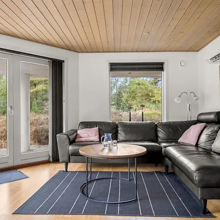 Сasa de vacaciones Micke - 3-2km From The Sea By Interhome