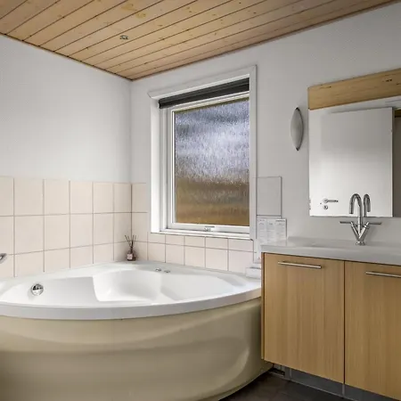 Micke - 3-2km From The Sea By Interhome Kongsmark