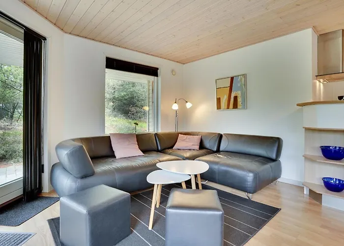 Micke - 3-2km From The Sea By Interhome *